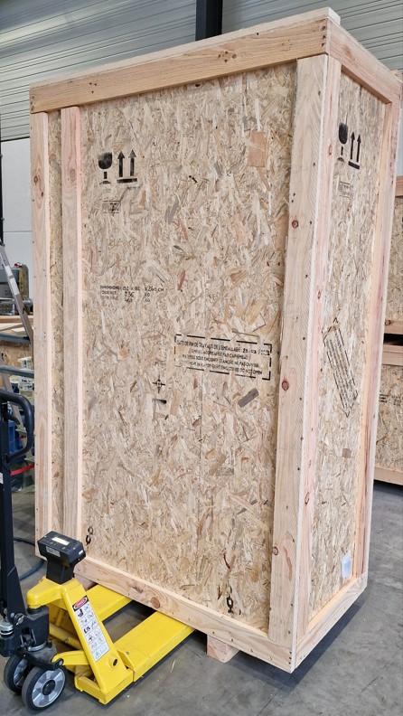 Emballages en bois SEI 4C pour un transport sûr des produits fragiles.